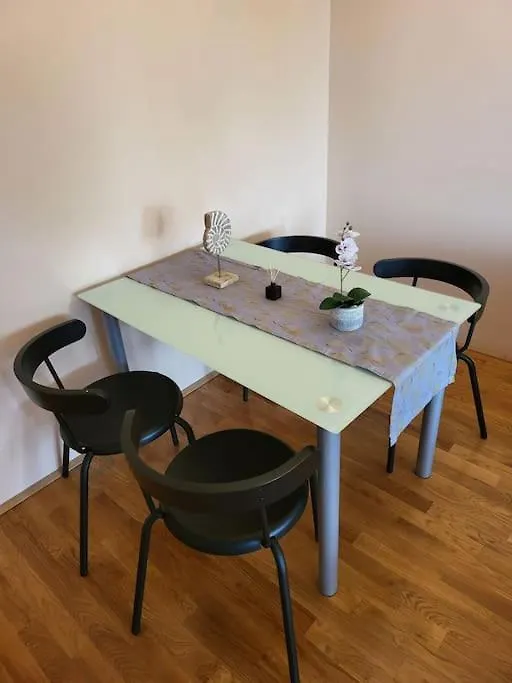 Enjoy Vienna Apartment 0*,